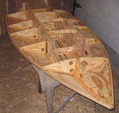 Origin of the Dillon Mini Vee Racing V-bottom Powerboat